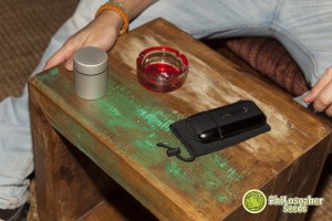 Degustando Spicy CBD con un vaporizzatore