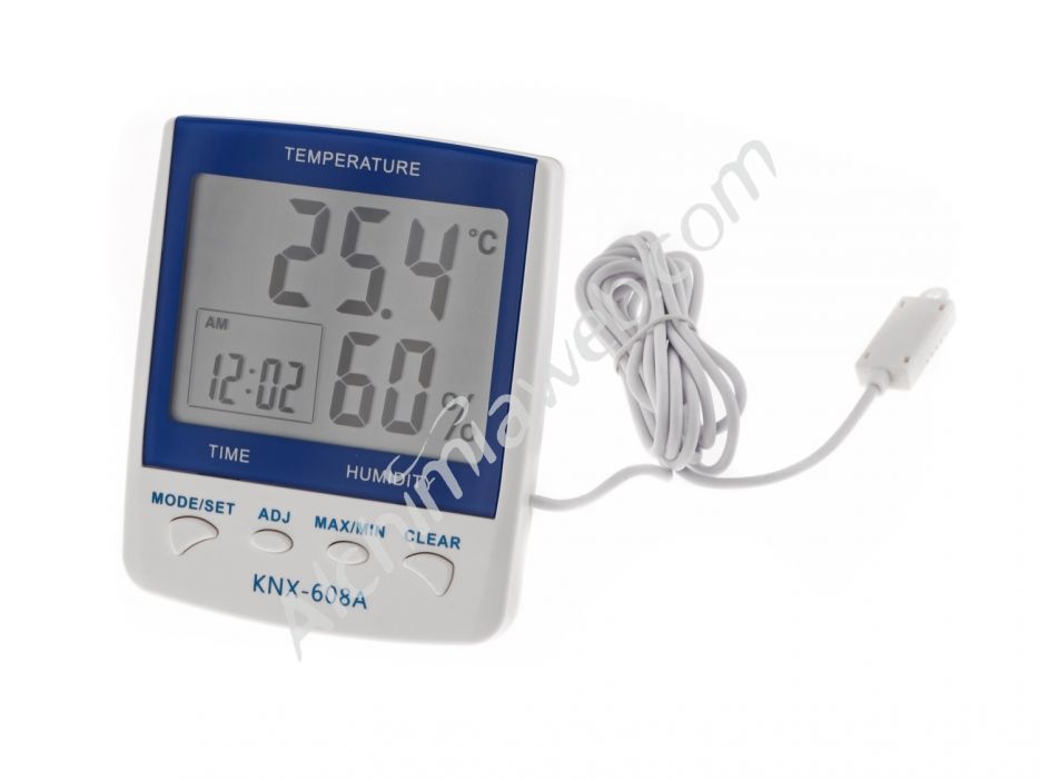 Indoor/Outdoor thermo hygrometer with external probe (Image: Alchimiaweb)